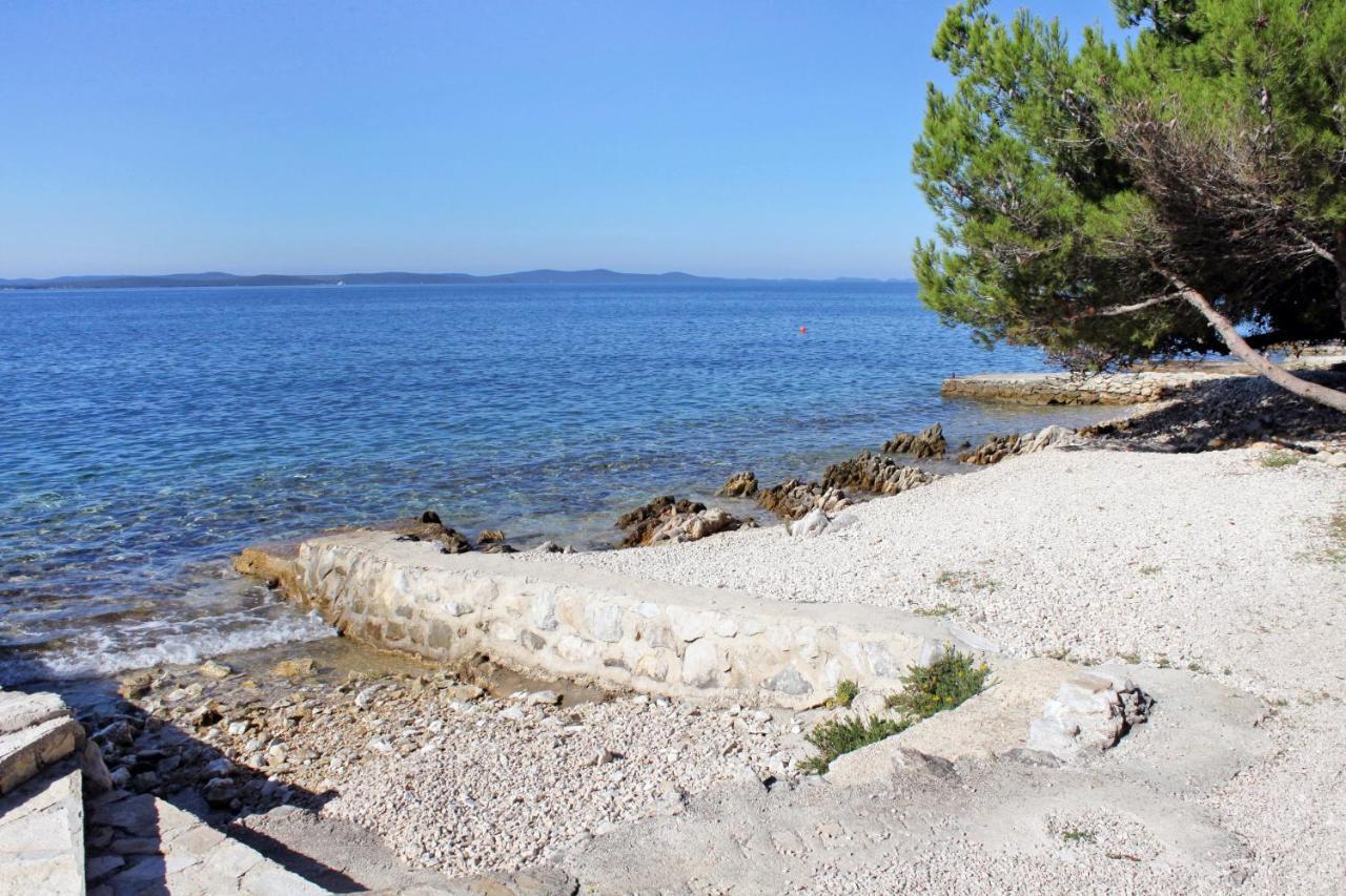 Family Friendly Seaside Apartments Kozino, Zadar - 5749 Petrcane Bagian luar foto