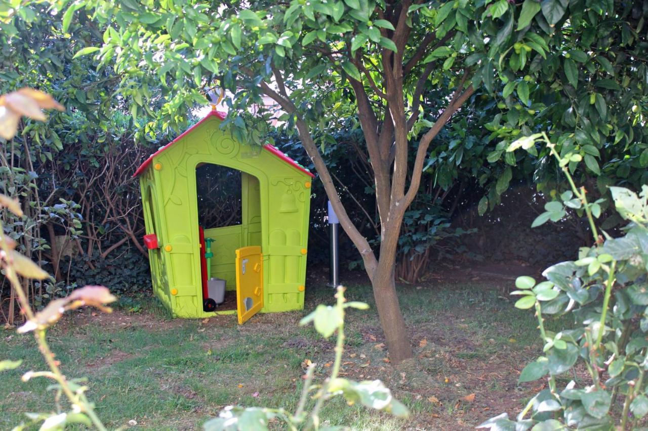 Family Friendly Seaside Apartments Kozino, Zadar - 5749 Petrcane Bagian luar foto